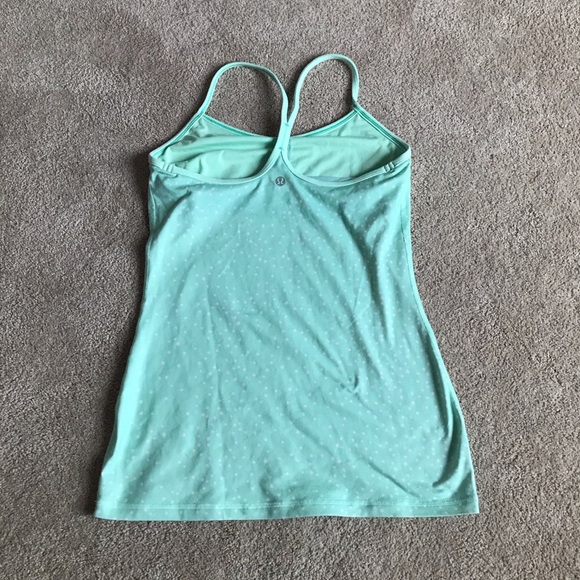 Lulu Y tank worn once - Picture 2 of 4